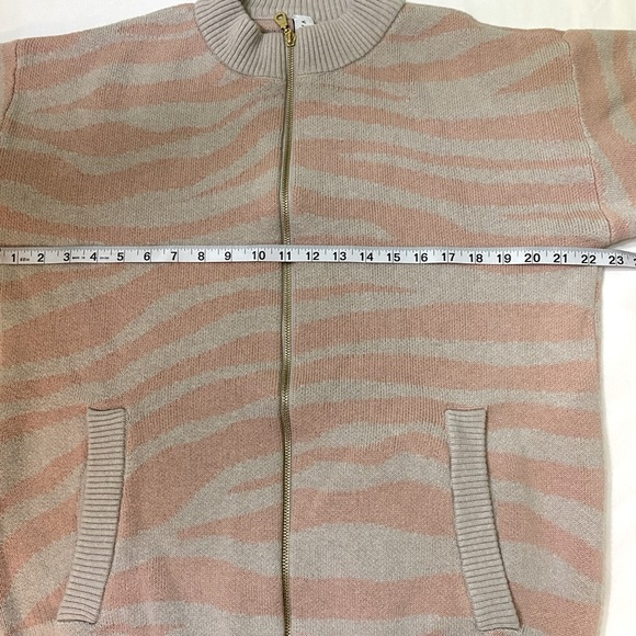 VARLEY Mayberry Pink Blush Gray Zebra Wool Blend Full-Zip Oversized Sweater SZ S - Picture 6 of 7